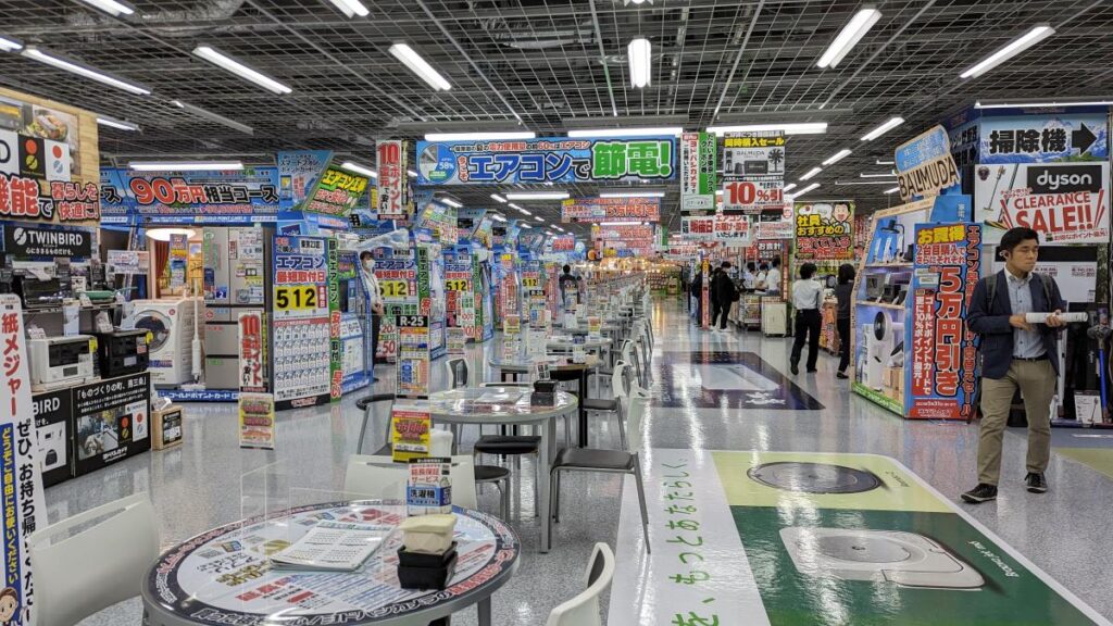 Magasin d'électronique à Akihabara