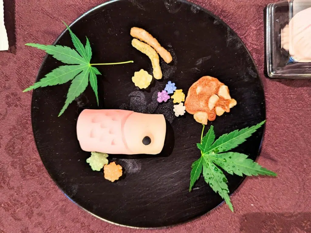 Pâtisserie servie lors de la cérémonie du thé à Tokyo