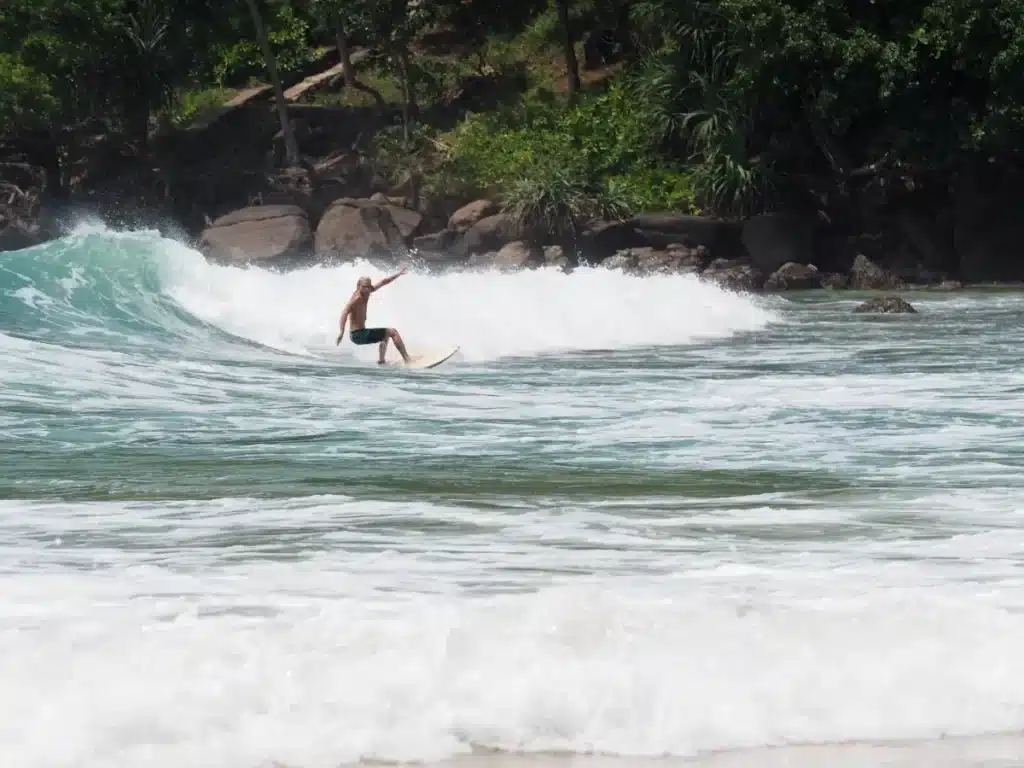 Le surf au Sri Lanka : Le guide complet