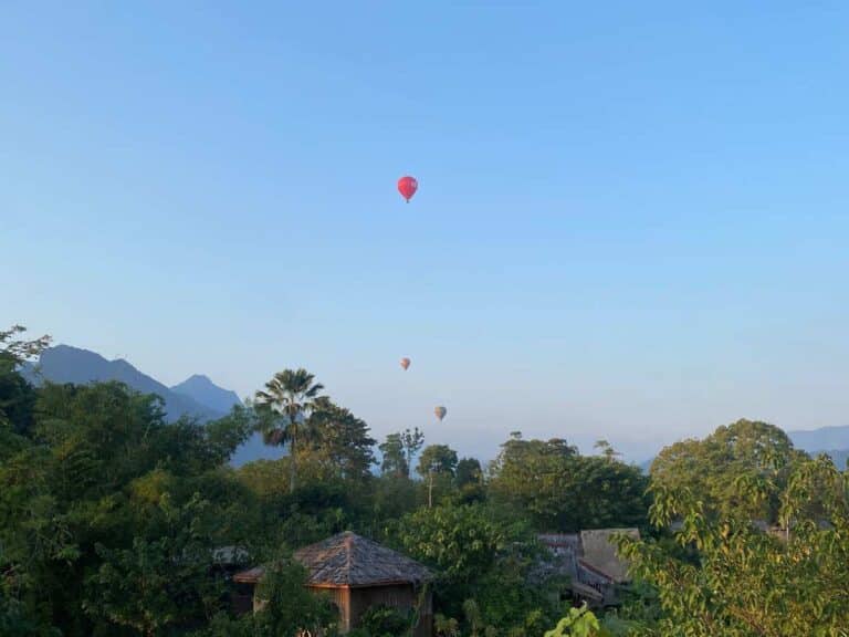Les montgolfières à Vang Vieng
