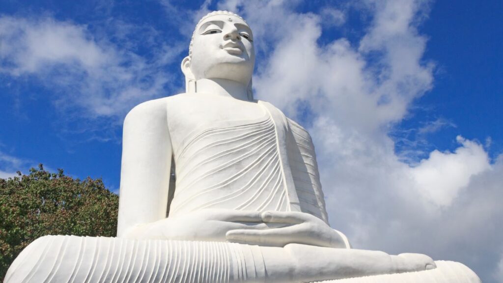 La statue de Bahirawakanda à Kandy
