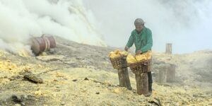 Comment organiser votre découverte du volcan Kawah Ijen à Java ?