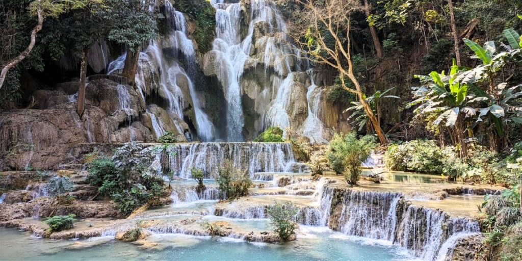 Les cascades de Kuang Si au Laos : Un incontournable
