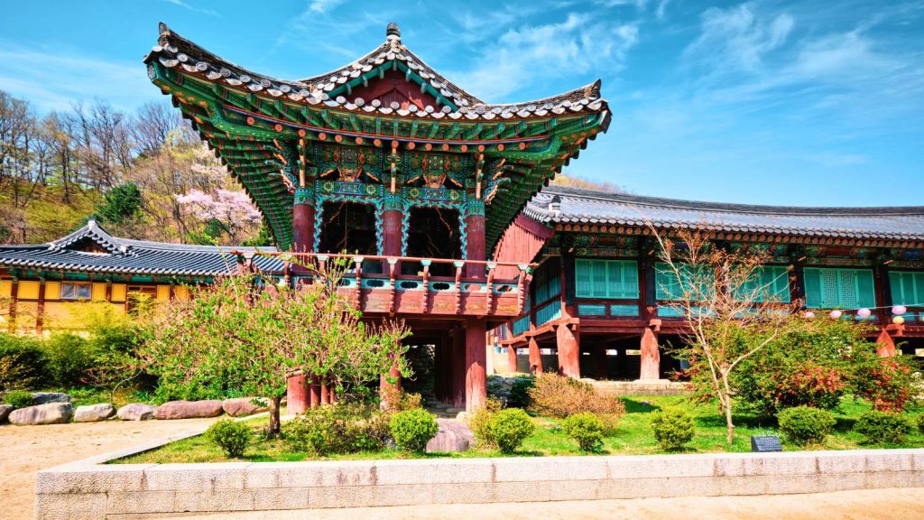 Temple dans le parc de Seoraksan