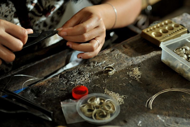 Faire son propre bijou à Bali