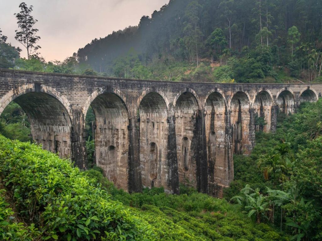 Le célèbre pont à Ella