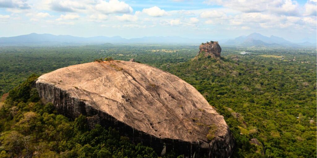 faut-il faire le Rocher du Lion ou le Rocher de Pidurangala ?